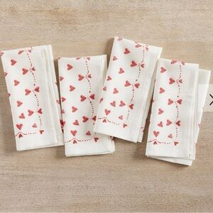 NWT Pottery Barn Painted Hearts Cotton/Linen Napkins - Set Of 4